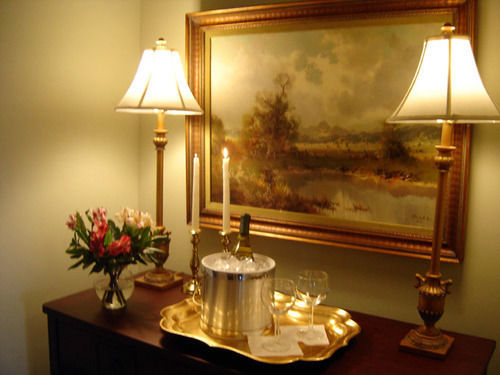 אייקן Carriage House Inn מראה חיצוני תמונה